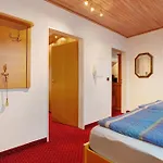 Haus Schoenblick * فيلنغن
