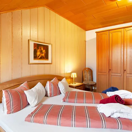 Haus Schoenblick Apartment *