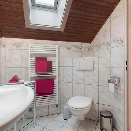 Haus Schoenblick 아파트 빌링겐